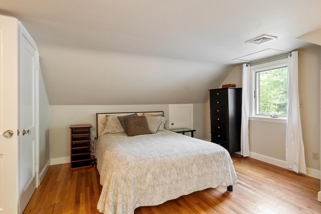 2 Doris Road Bedford, MA 01730 - Photo 19 of 33