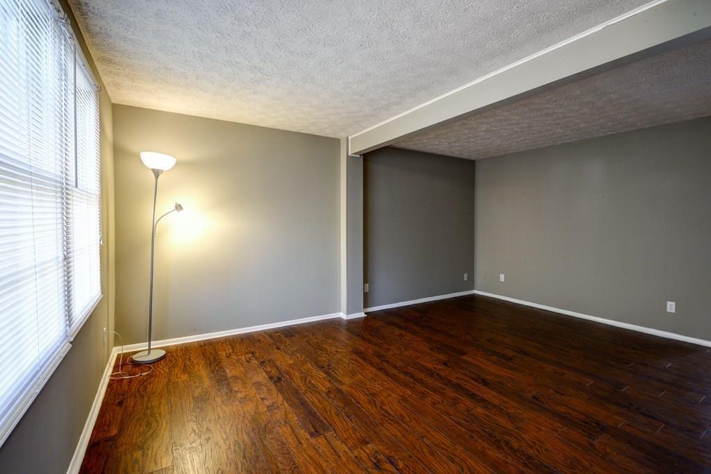 2887 Royal Path Court Decatur, GA 30030 - Photo 4 of 31