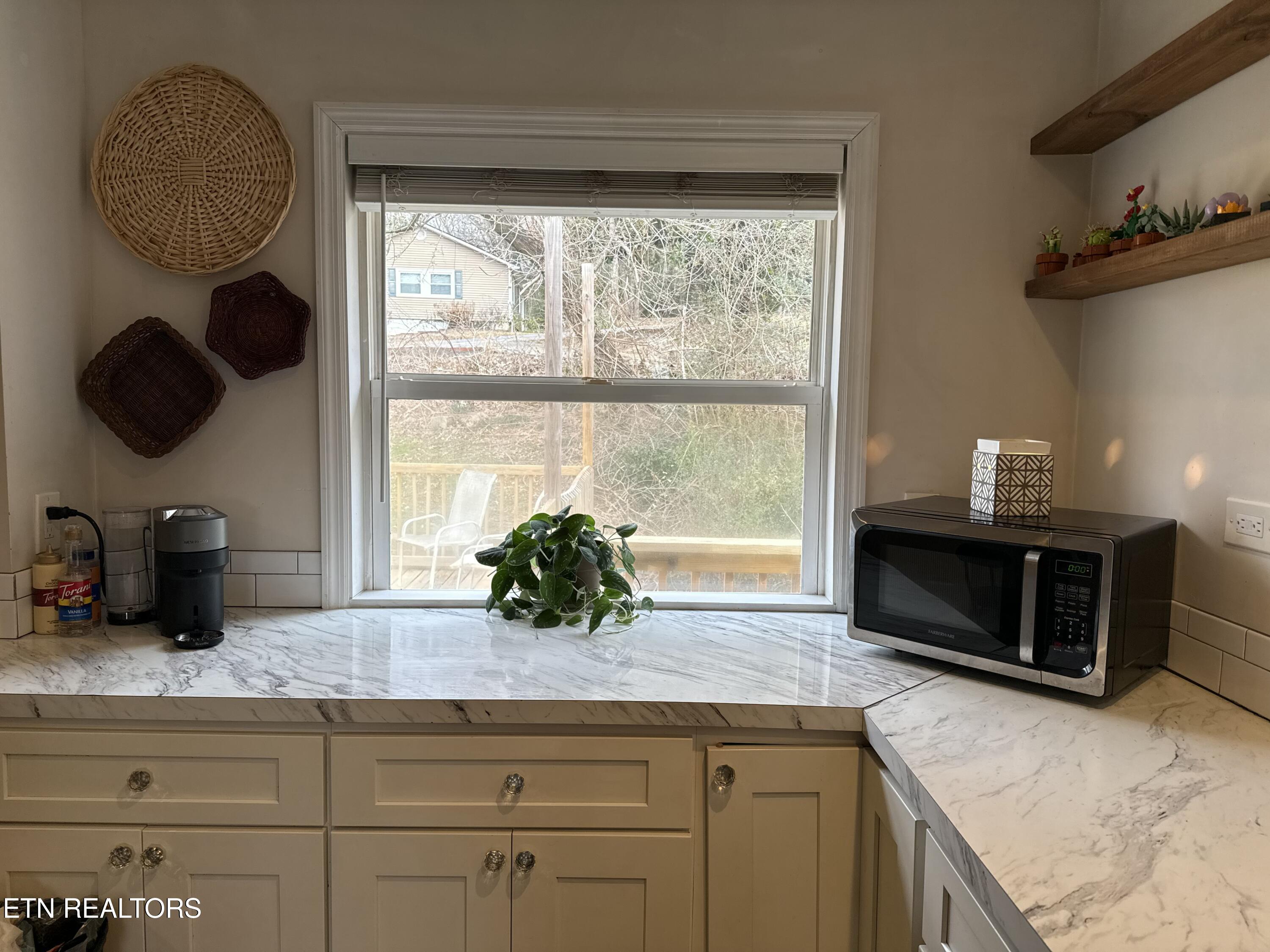 618 Pennsylvania Avenue Oak Ridge, TN 37830 - Photo 9 of 24 79147852777__F1FE8498-3514-48B3-ADEA-4AE