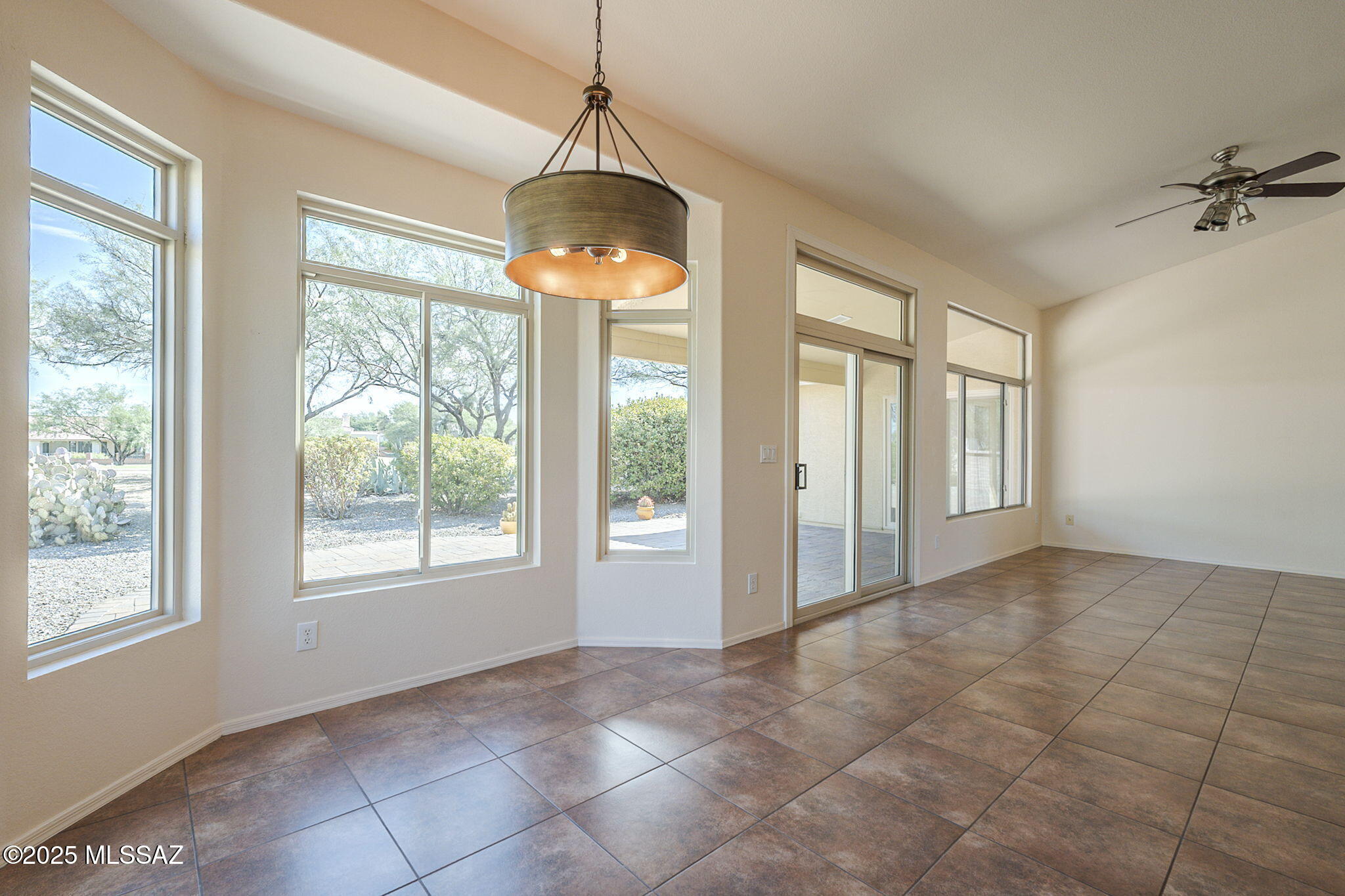1781 East Redstart Road Green Valley, AZ 85614 - Photo 17 of 49 Gallery Image 17