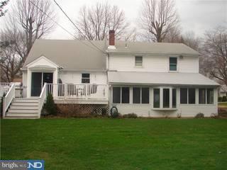 128 Dungan Road Southampton, PA 18966 - Photo 6 of 6 Gallery Image 6