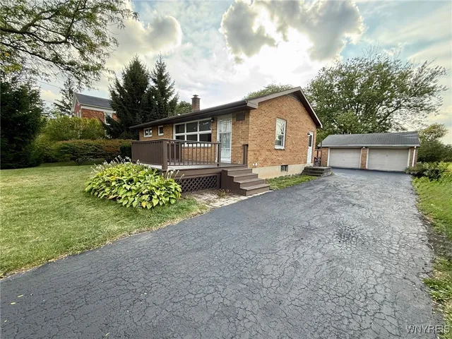 $279,900 | 4628 Creek Rd Extension, Lewiston, NY 14092