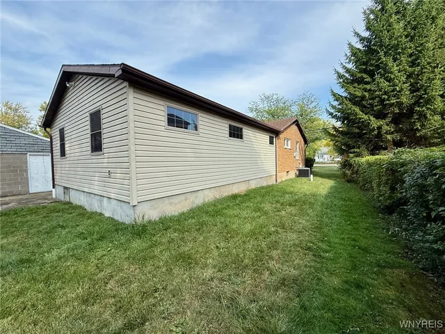 $279,900 | 4628 Creek Rd Extension, Lewiston, NY 14092