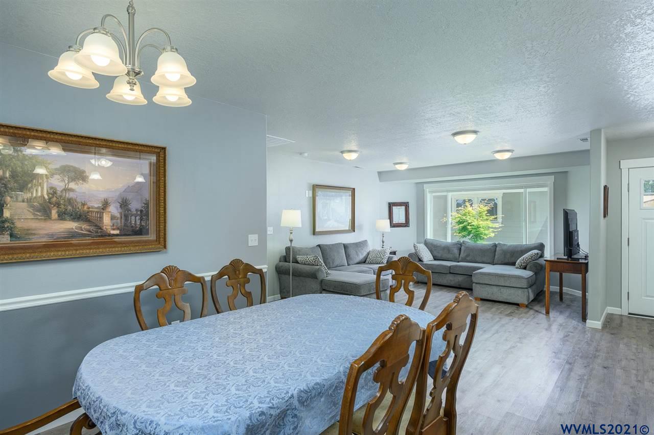1303 Northeast Newall Road Newberg, OR 97132 - Photo 13 of 28 Gallery Image 13