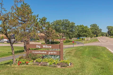 $615,000 | 11911 Minnetonka Boulevard, Hopkins, MN 55305