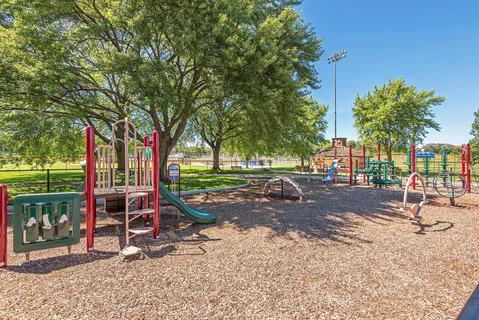 $615,000 | 11911 Minnetonka Boulevard, Hopkins, MN 55305