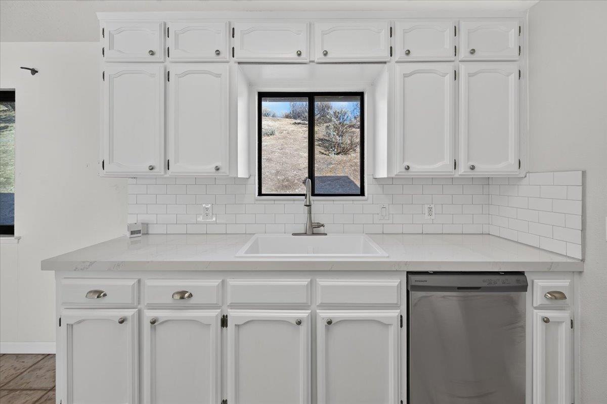 28368 River Rd Way Madera, CA 93636 - Photo 11 of 43 Gallery Image 11