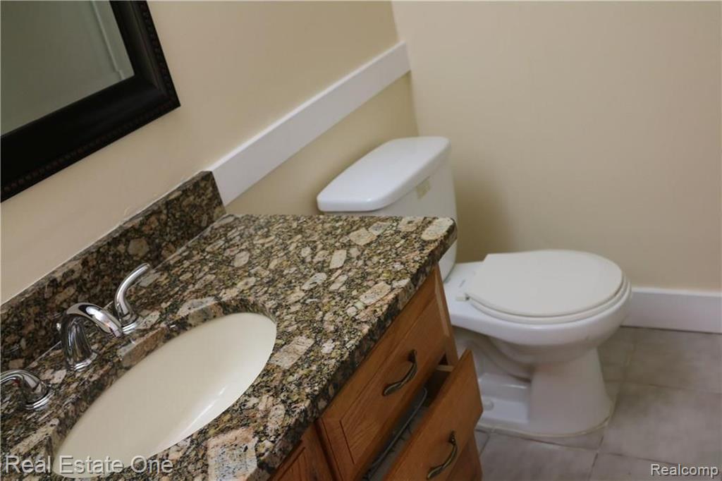 30060 Twelve Mile Road, Unit 88 Farmington, MI 48334 - Photo 16 of 20