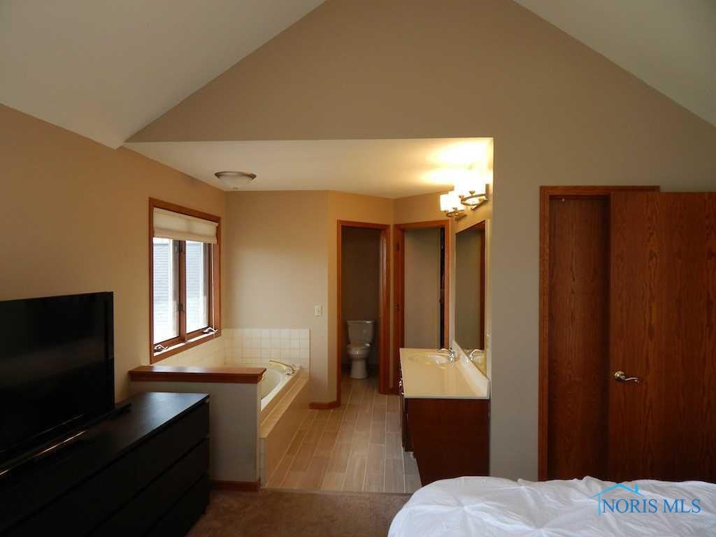 5516 Washburn Road Berkey, OH 43504 - Photo 7 of 20 Gallery Image 7