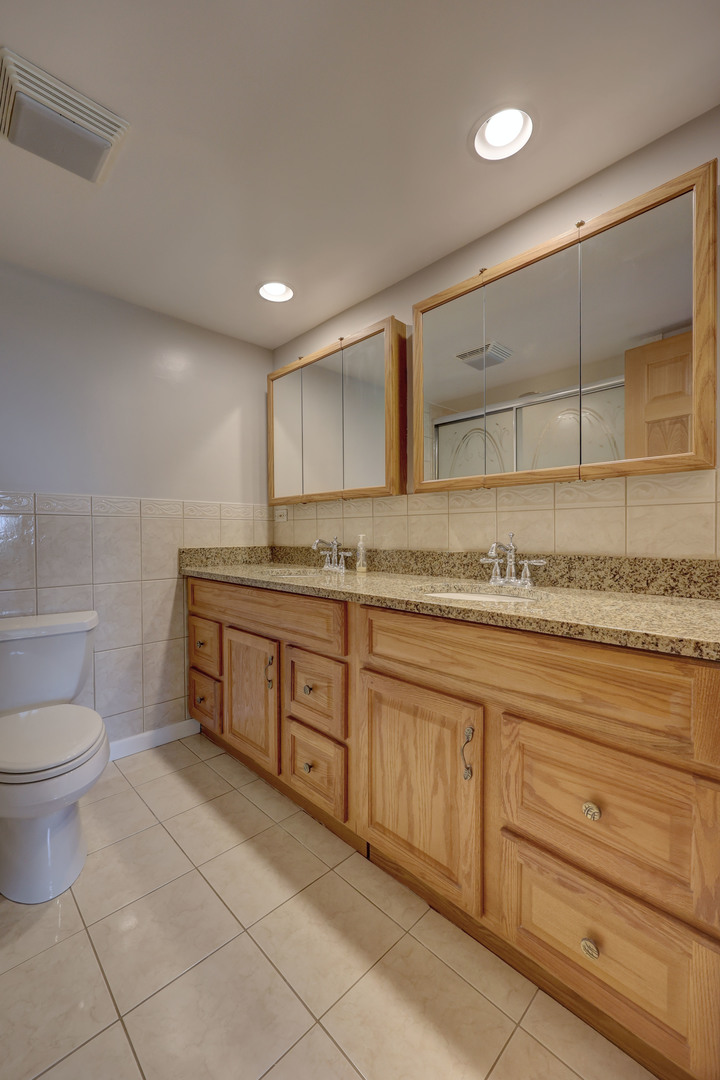 1 Renaissance Place, Unit 722 Palatine, IL 60067 - Photo 18 of 26
