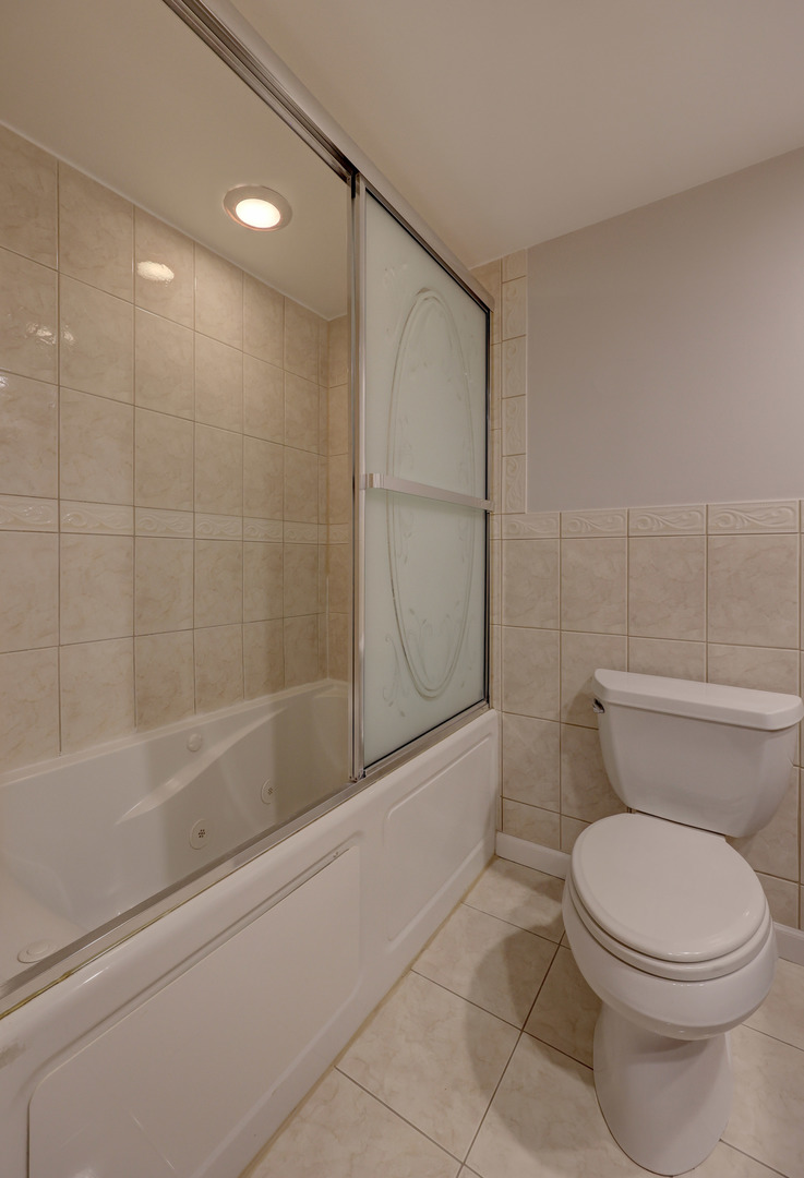 1 Renaissance Place, Unit 722 Palatine, IL 60067 - Photo 19 of 26