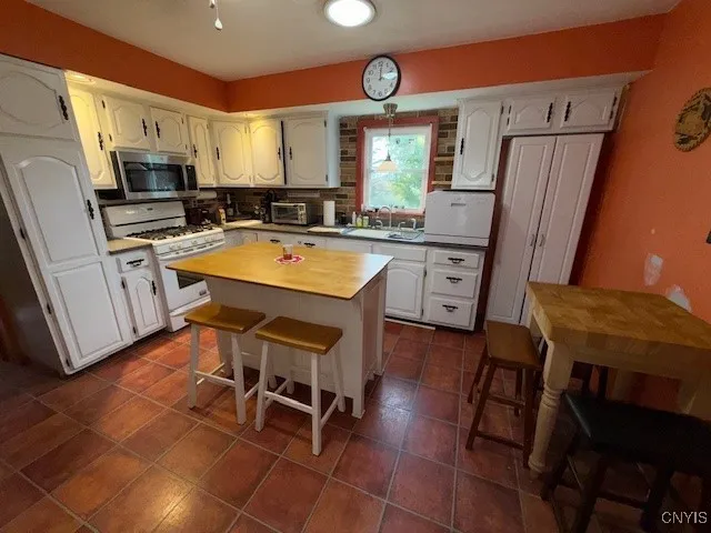 $146,000 | 212 Hillside Avenue, Oswego, NY 13126