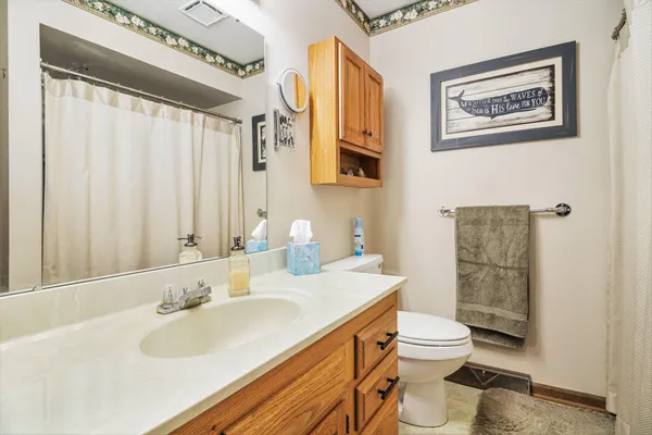 $199,900 | 5822 Leisure S Drive Southeast, Grand Rapids, MI 49548