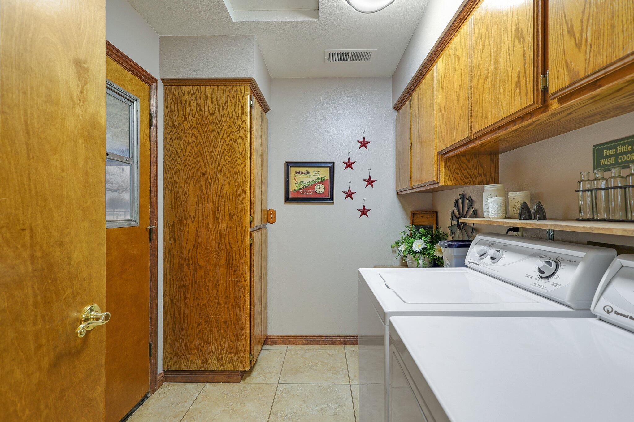 22405 Lone Tree Road Anderson, CA 96007 - Photo 25 of 49 Plentiful storage
