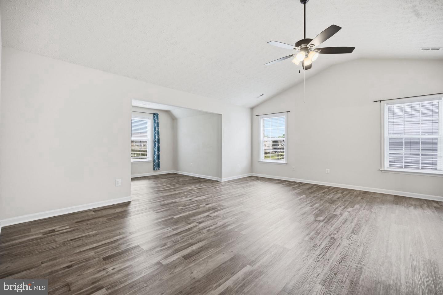 35338 Pheasant Ridge Road Locust Grove, VA 22508 - Photo 24 of 39 Spacious, light-filled living area.