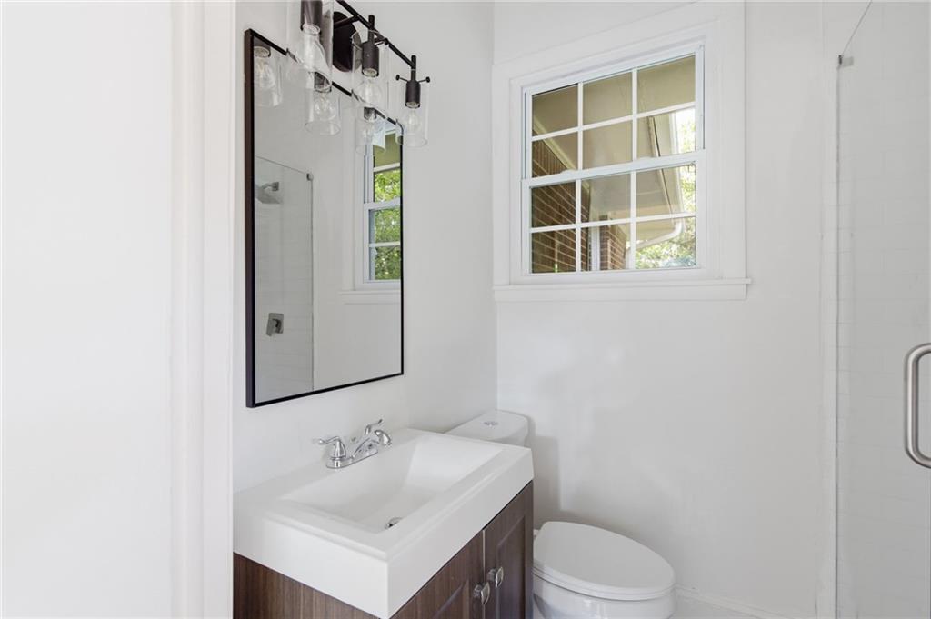 2801 Mitchell Drive Decatur, GA 30032 - Photo 11 of 24 Gallery Image 11