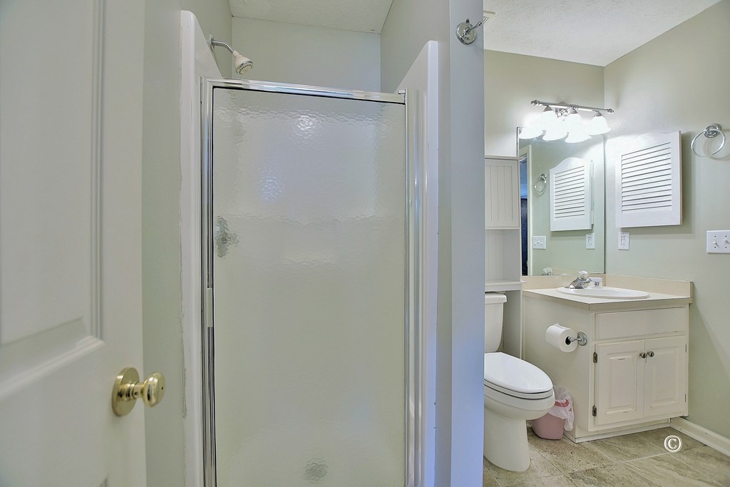 4926 Cedar Ridge Court Columbus, GA 31909 - Photo 14 of 25 In-law full bath