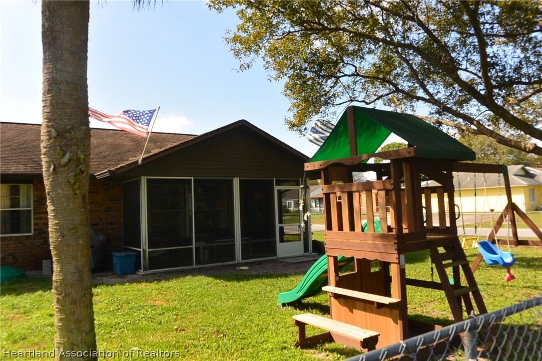 4507 Golfview Road Sebring, FL 33875 - Photo 2 of 24 Gallery Image 2