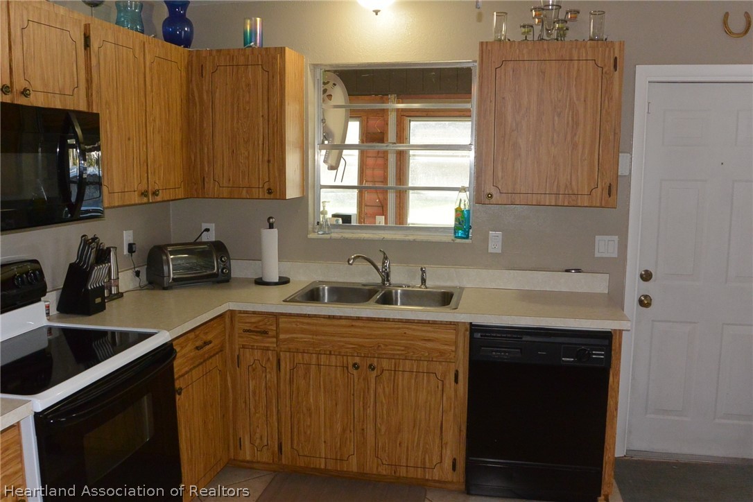 4507 Golfview Road Sebring, FL 33875 - Photo 6 of 24 Gallery Image 6