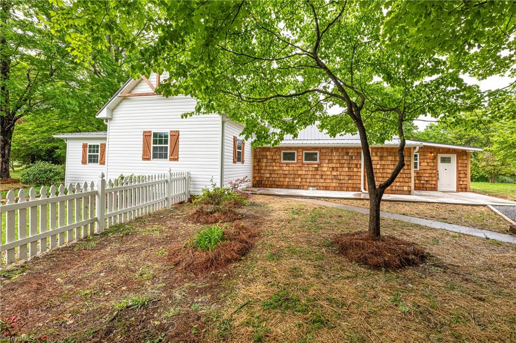 1978 Angell Road Mocksville, NC 27028 - Photo 6 of 35 Gallery Image 6