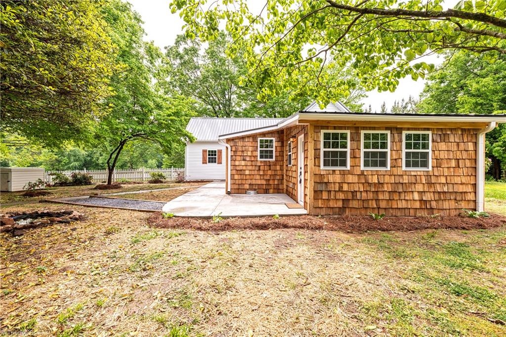 1978 Angell Road Mocksville, NC 27028 - Photo 9 of 35 Gallery Image 9