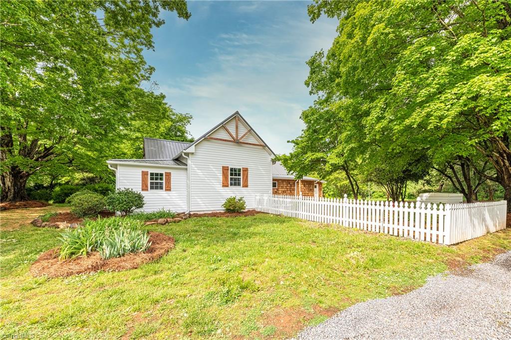 1978 Angell Road Mocksville, NC 27028 - Photo 10 of 35 Gallery Image 10