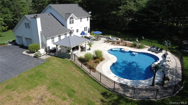 $725,000 | 95 Weed Road, Pine Bush, NY 12566