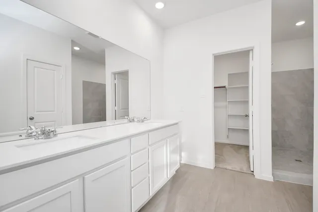 $2,100 | 934 Garden Path Drive, Willis, TX 77378