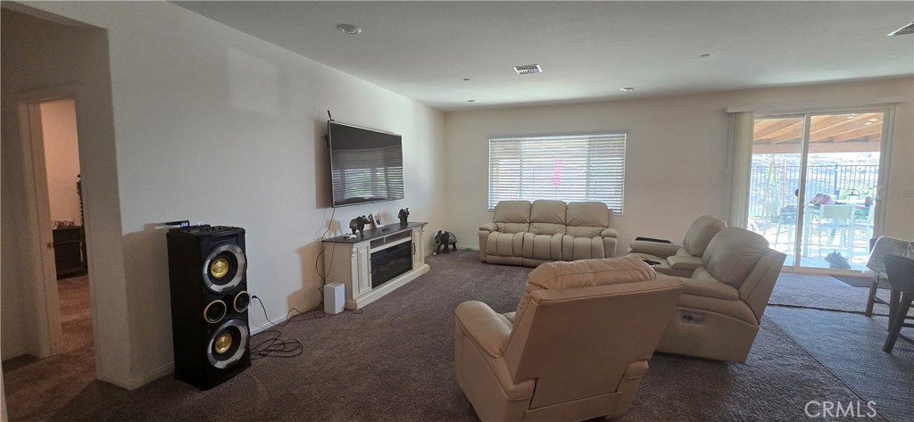 8221 Muir Lane Riverside, CA 92507 - Photo 4 of 36