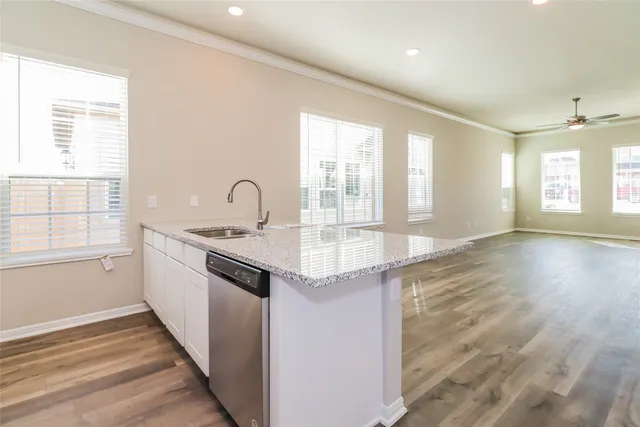 $2,349 | 9845 Crescent Cove Drive, Montgomery, TX 77356