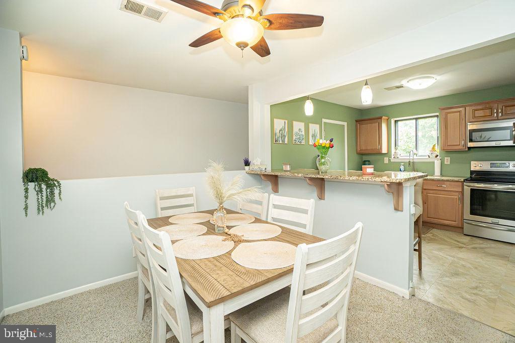 1475 Mt Holly Road, Unit N2 Edgewater Park, NJ 08010 - Photo 8 of 23 Dining Area