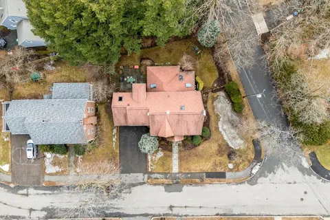 $1,999,999 | 17 Cochituate Road, Newton, MA 02461