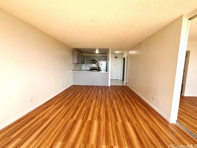 $2,300 | 55 South Kukui Street, Unit D1608, Honolulu, HI 96817