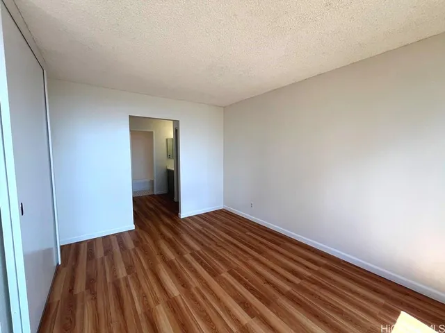 $2,300 | 55 South Kukui Street, Unit D1608, Honolulu, HI 96817