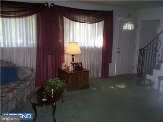 1020 Dale Road Secane, PA 19018 - Photo 3 of 9 Gallery Image 3