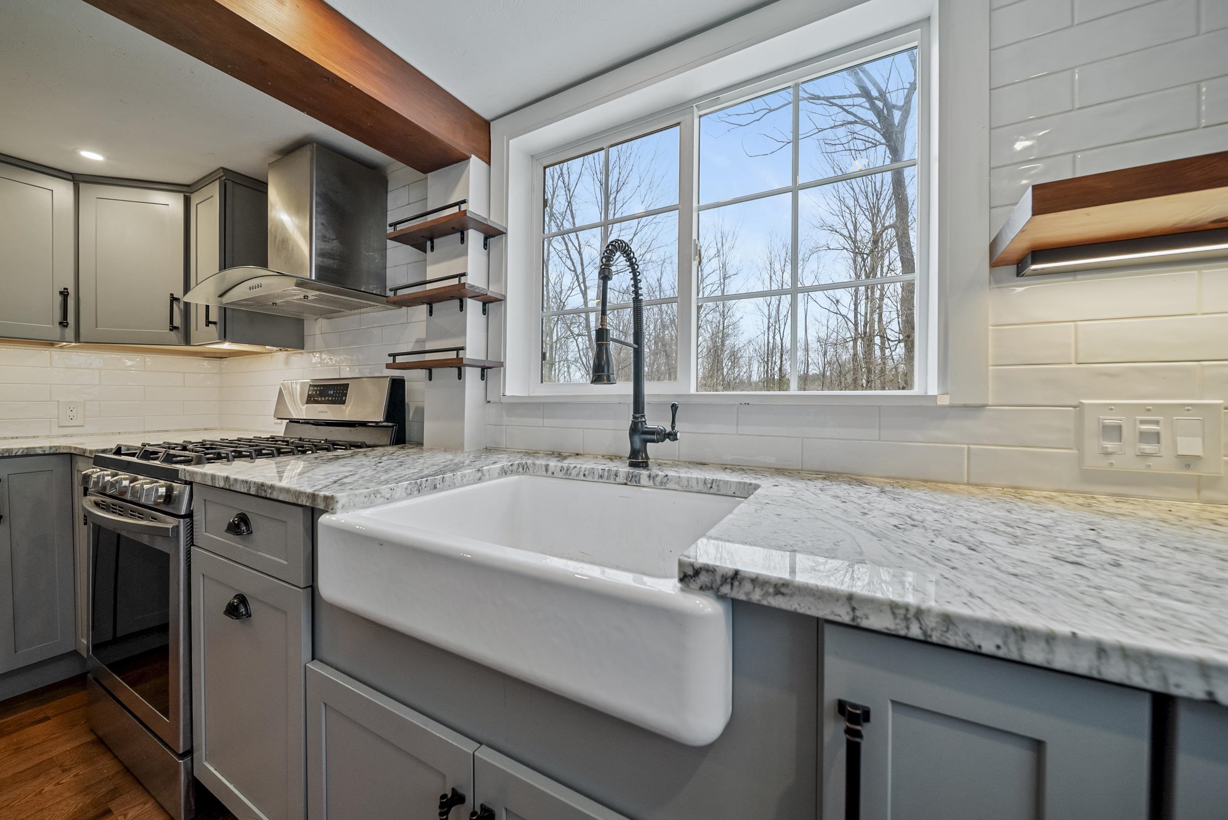 79 Haverhill Road Chester, NH 03036 - Photo 6 of 45 Gallery Image 6
