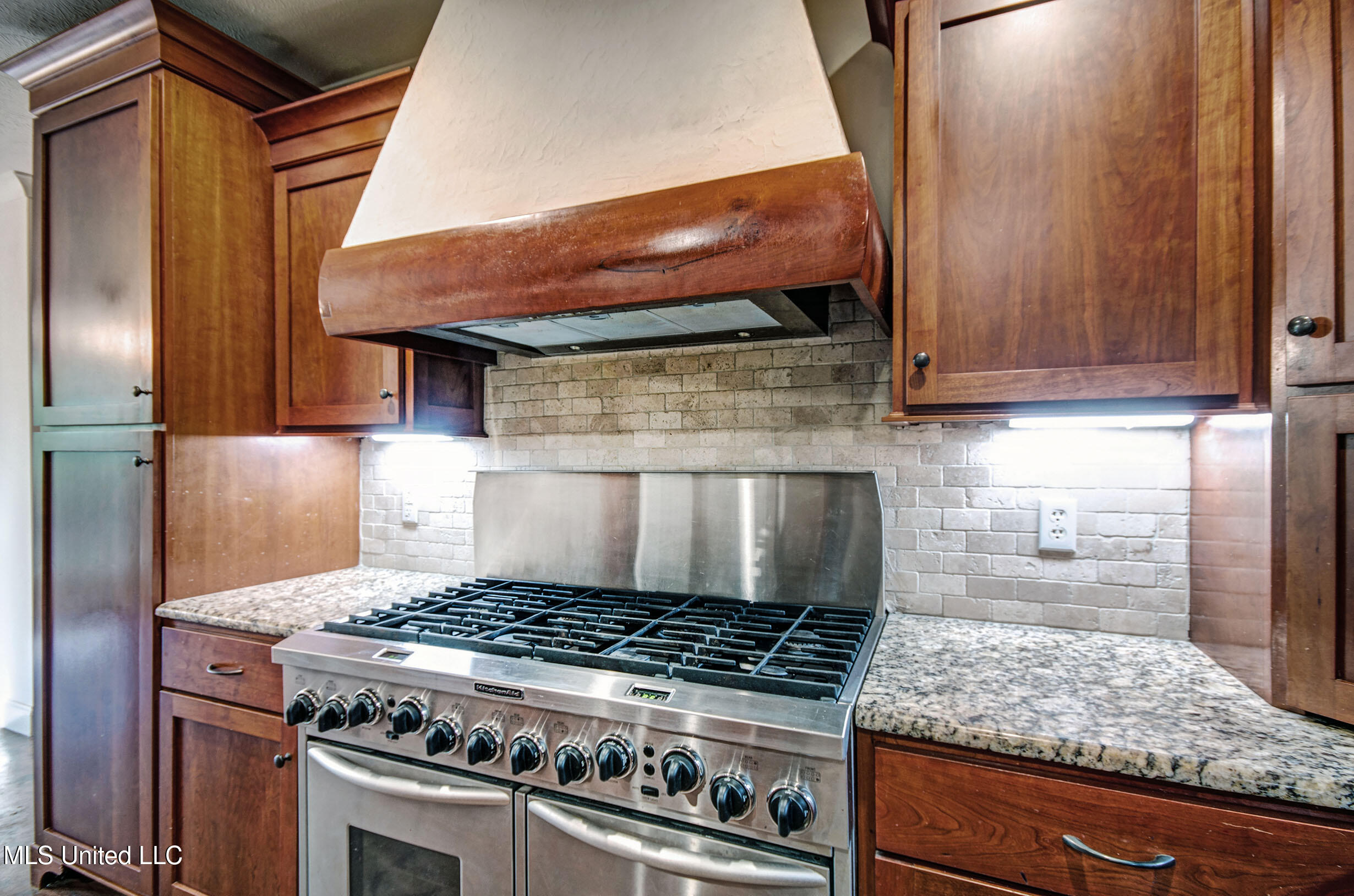 139 Chippewa Circle Jackson, MS 39211 - Photo 15 of 43 IMGP6229_30_31