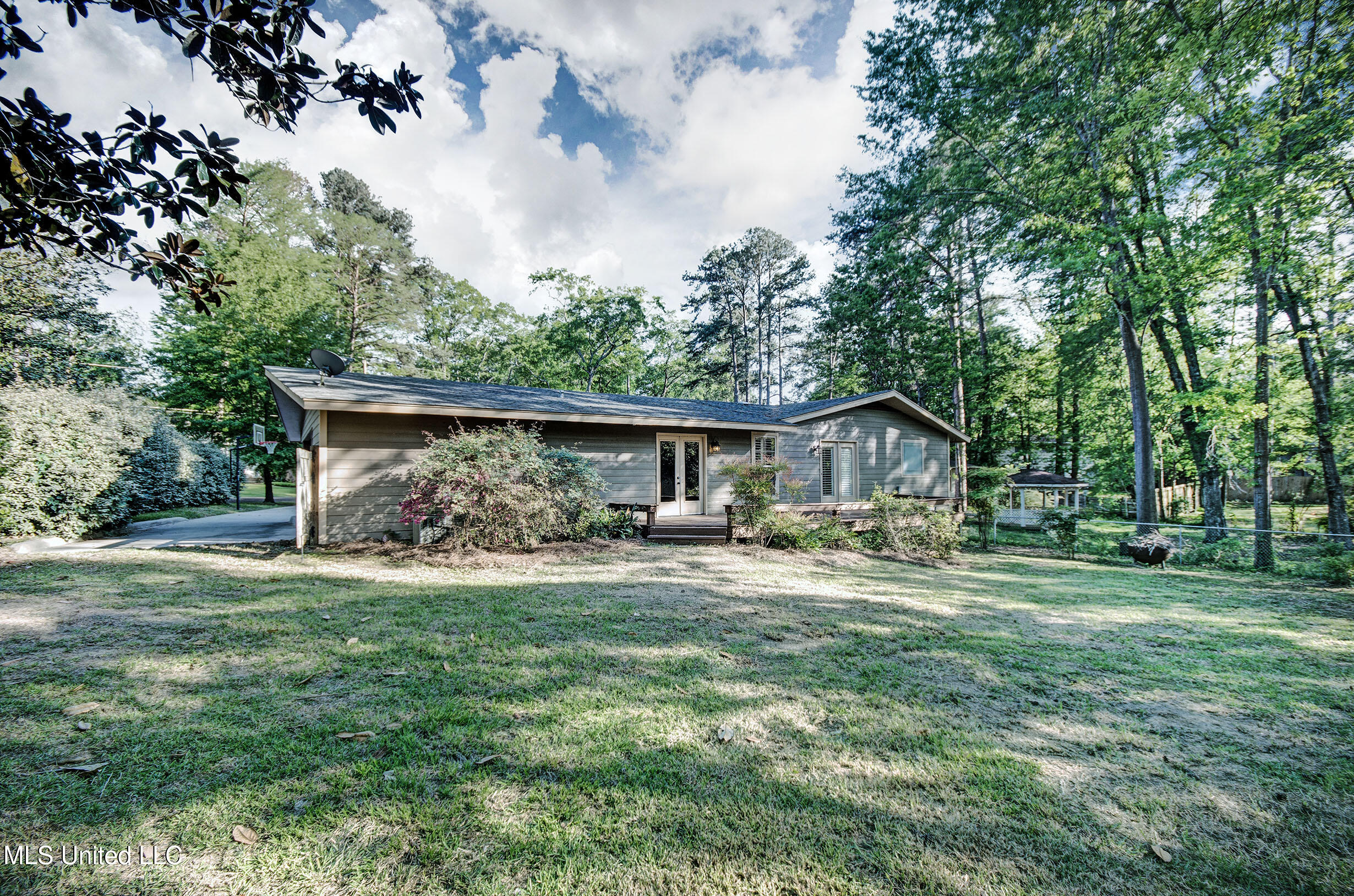 139 Chippewa Circle Jackson, MS 39211 - Photo 42 of 43 IMGP6190_1_2