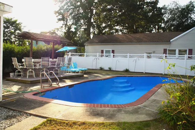 $369,000 | 222 East Weber Avenue, Villas, NJ 08251