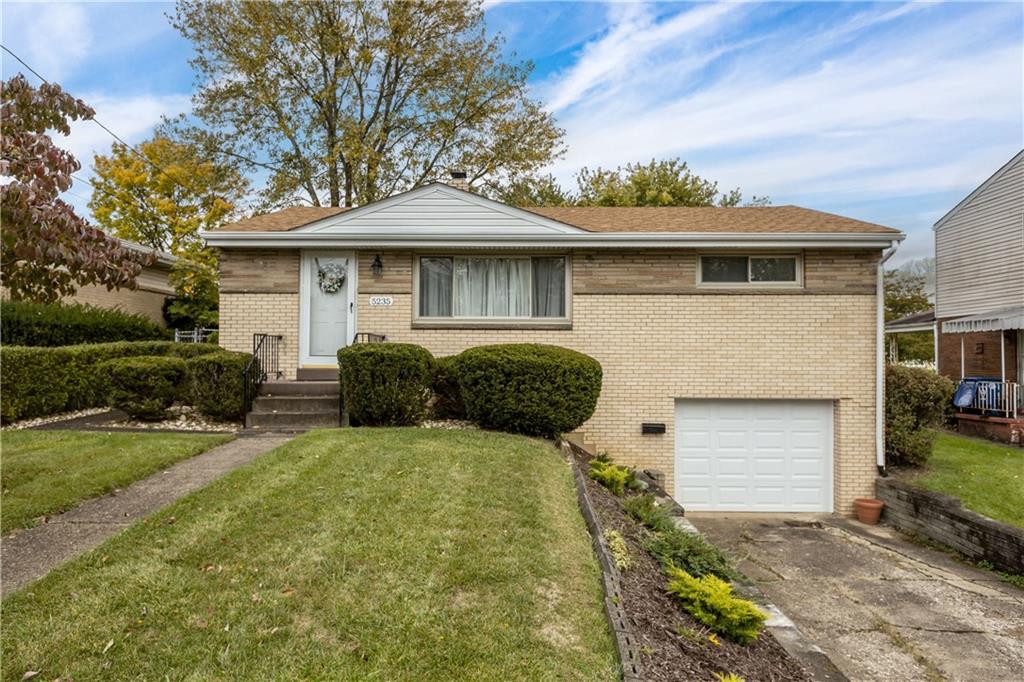 5235 Blossom Road Baldwin, PA 15236 - Photo 1 of 33 Gallery Image 1