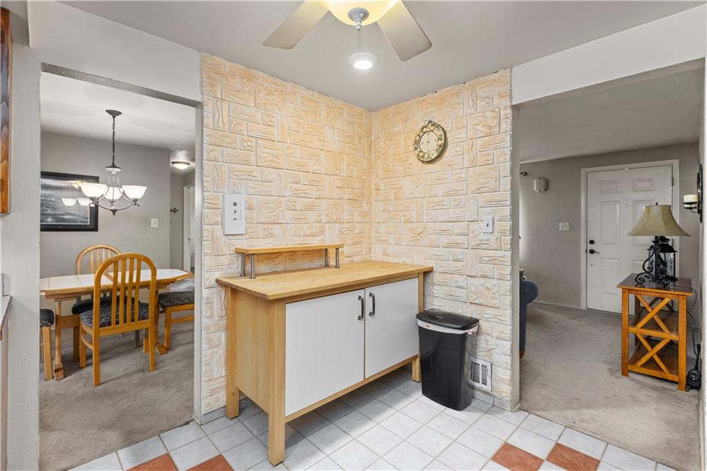 5235 Blossom Road Baldwin, PA 15236 - Photo 17 of 33 Gallery Image 17