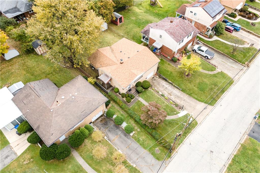 5235 Blossom Road Baldwin, PA 15236 - Photo 31 of 33 Gallery Image 31