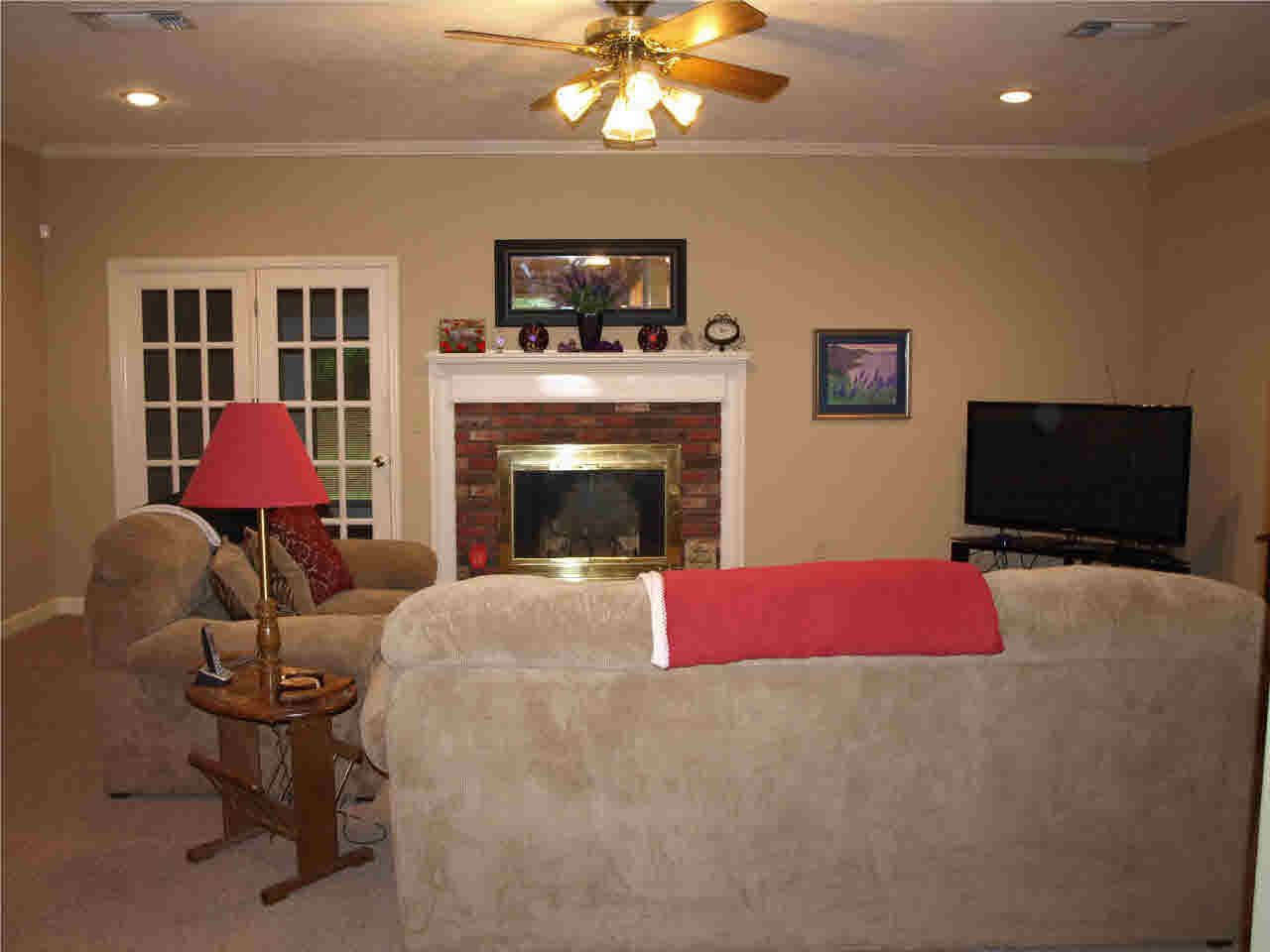 2263 Almar Road Florence, MS 39073 - Photo 9 of 20 The family room has a fireplace.