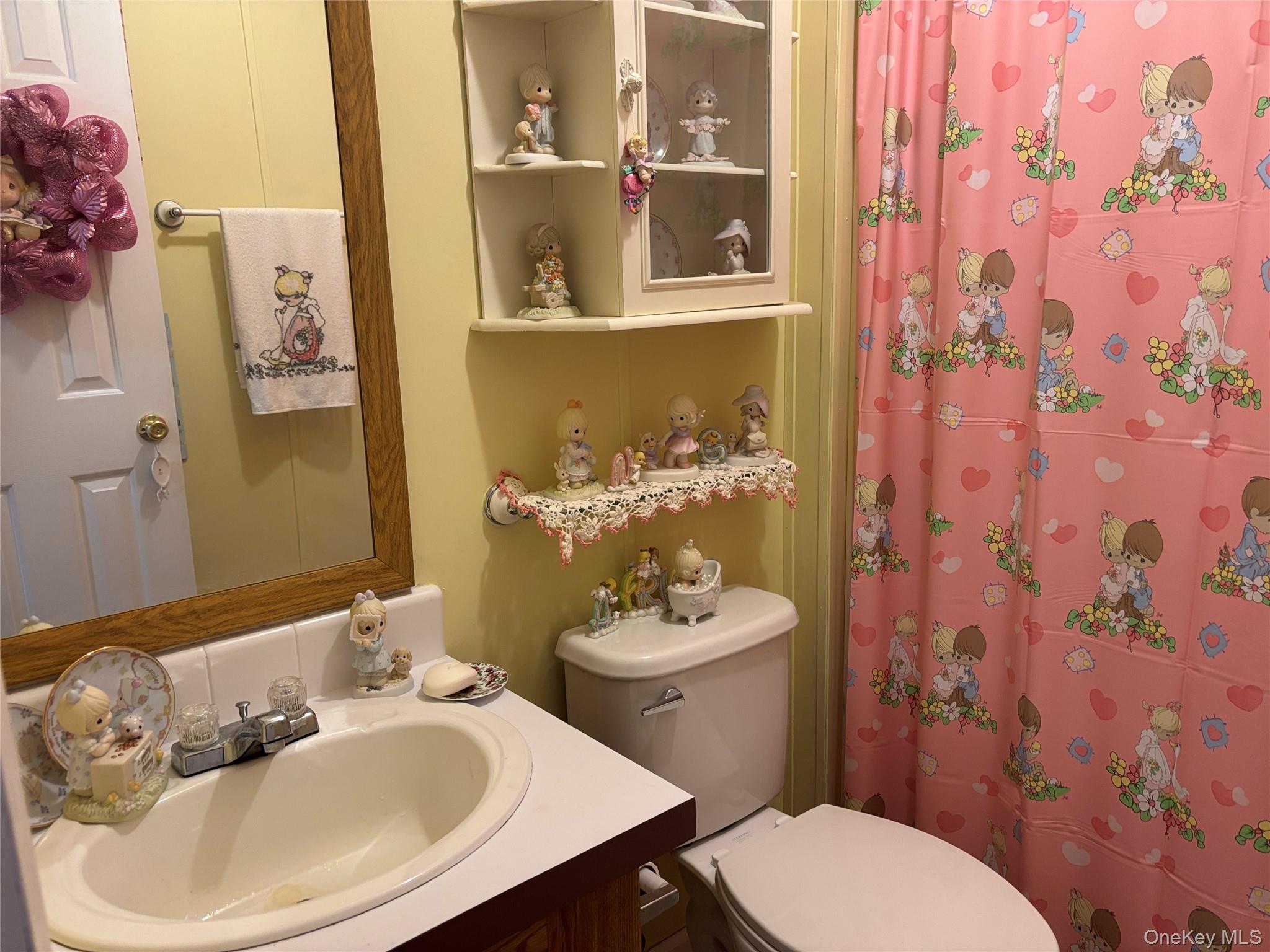 1661 Old Country Road, Unit 125 Riverhead, NY 11901 - Photo 9 of 22