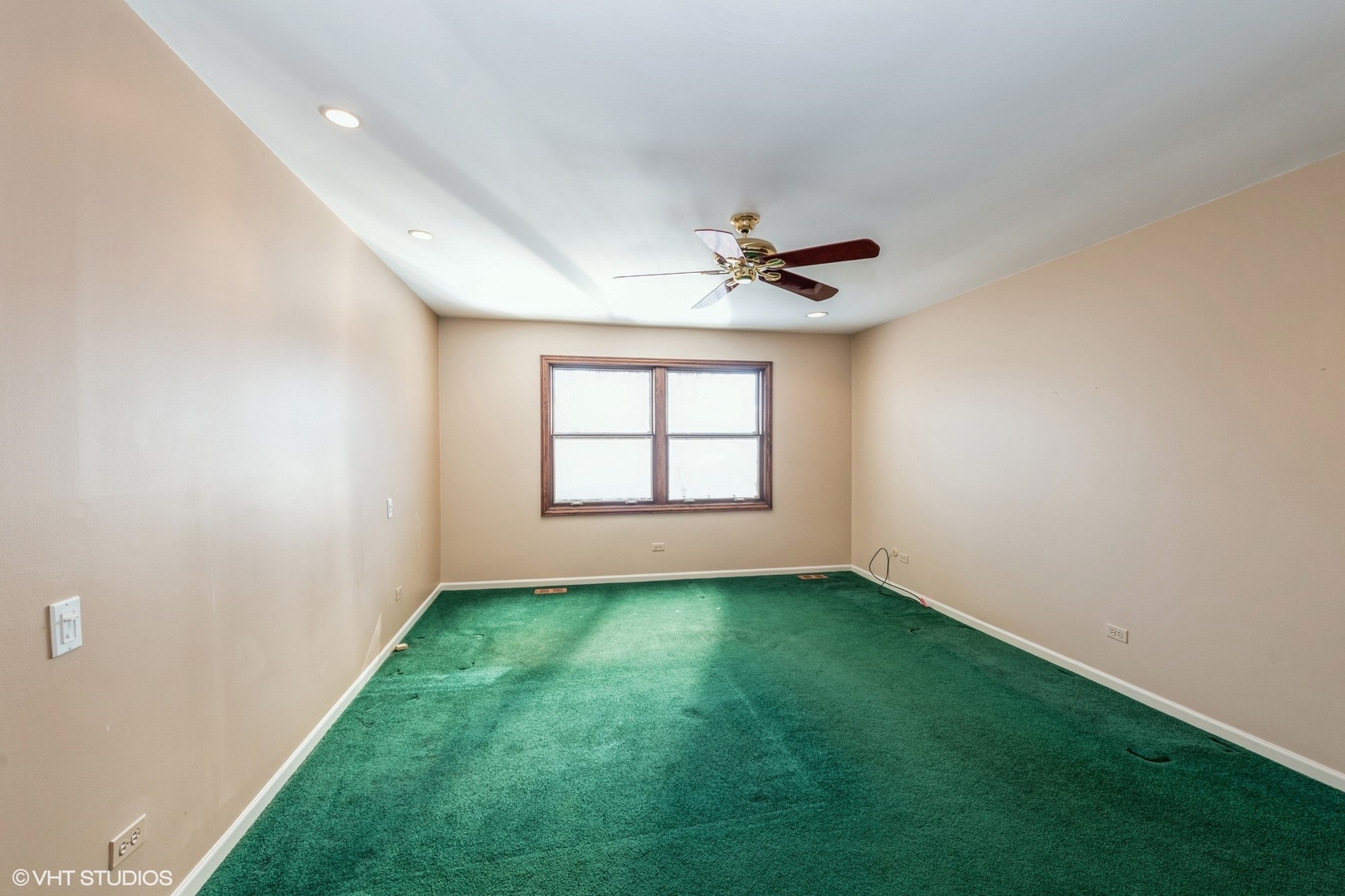 4042 Dundee Road Northbrook, IL 60062 - Photo 9 of 18 Gallery Image 9