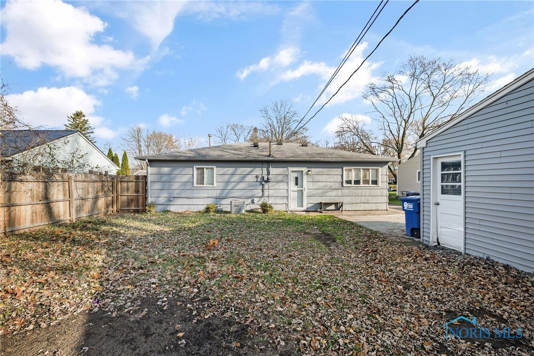 327 Clifton Road Toledo, OH 43607 - Photo 17 of 19 Gallery Image 17