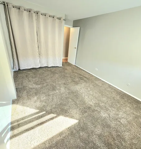 $169,900 | 9950 South 84th Terrace, Unit 2L5, Palos Hills, IL 60465