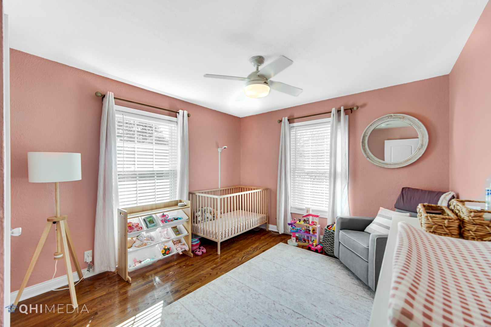 509 4th Street Lemont, IL 60439 - Photo 16 of 34 a living room with furniture and a window