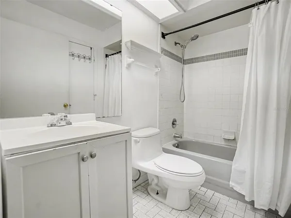 $790,000 | 8634 Whispering Willow Court, Orlando, FL 32835