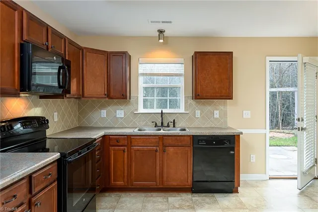 $300,000 | 5519 Misty Hill Circle, Clemmons, NC 27012